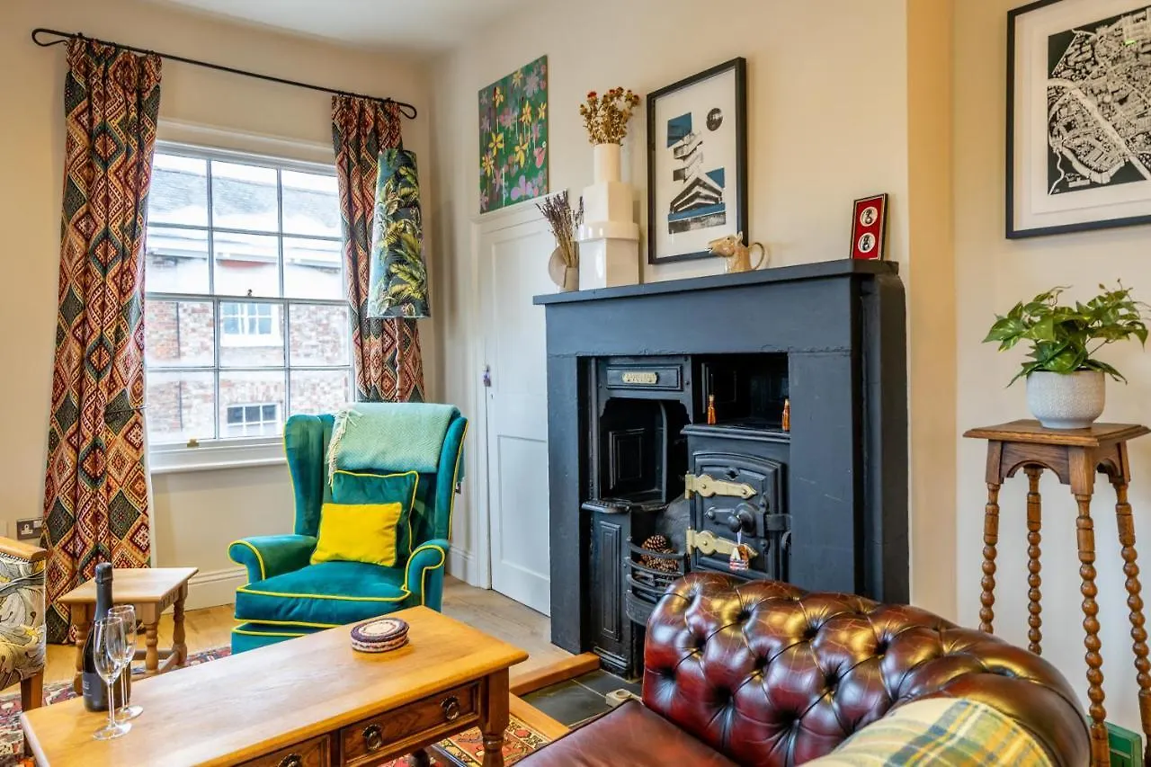 Apartment 4 - The Kings York